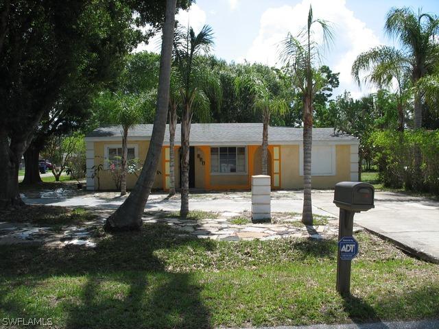 351 Montgomery Ave., Fort Myers, FL