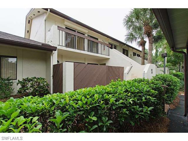 534 Lake Louise Cir. #201, Naples, FL