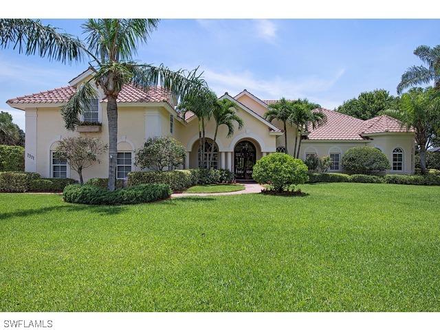 7371 Stonegate Dr., Naples, FL 34109