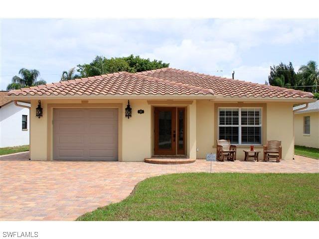557 104th Ave., Naples, FL