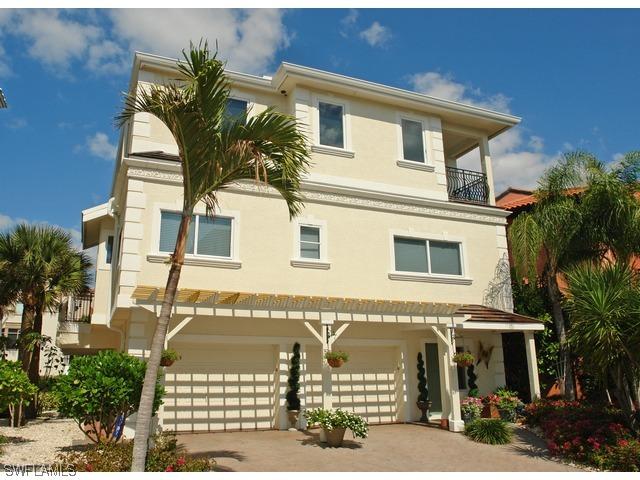 107 Hispaniola Ln., Bonita Springs, FL