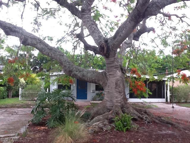 76 Shores Ave., Naples, FL 34110