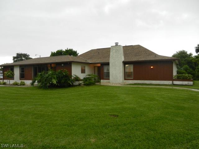 4256 Golden Gate Pkwy., Naples, FL 34116