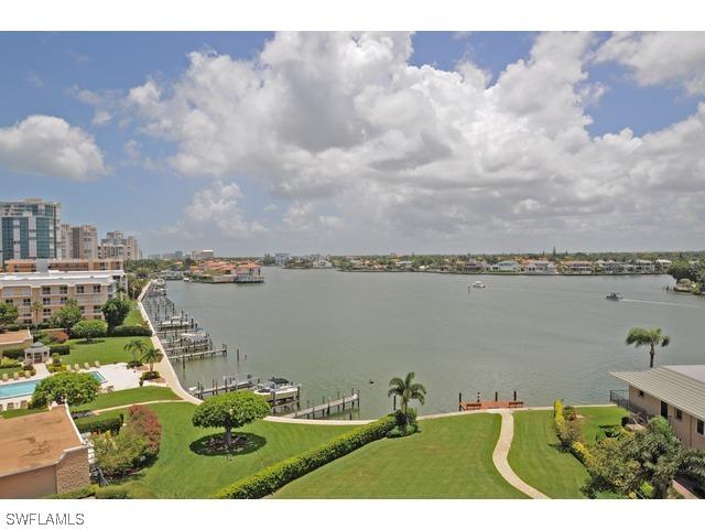 3420 Gulf Shore Blvd. #72, Naples, FL 34103