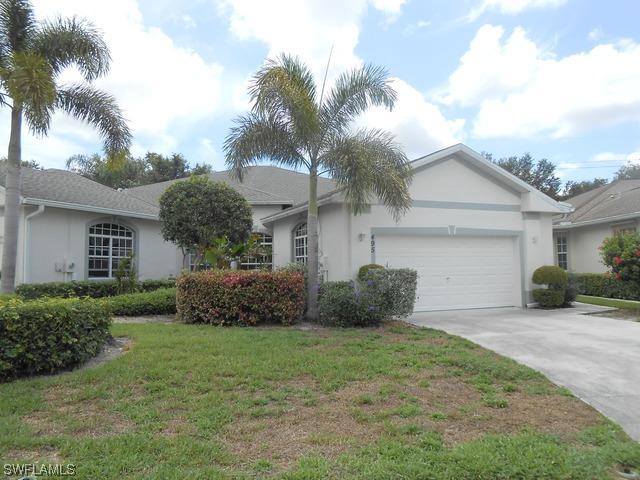 495 Crossfield Cir., Naples, FL