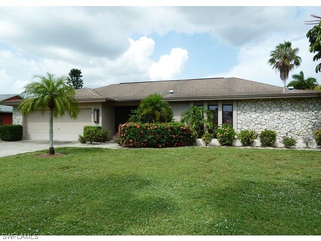 455 Forest Hills Blvd., Naples, FL 34113