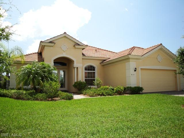 8121 Piedmont Dr., Naples, FL 34104