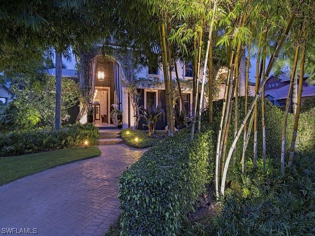 1889 4th St., Naples, FL 34102