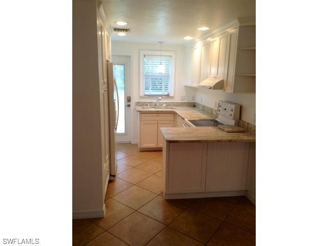 115 7th St., Naples, FL