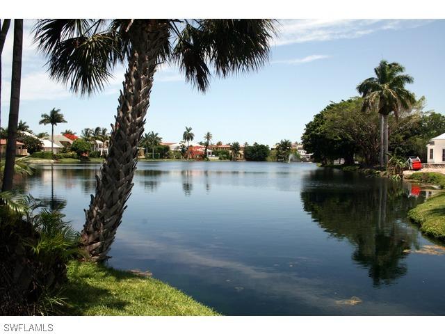 551 8th Ave., Naples, FL 34102