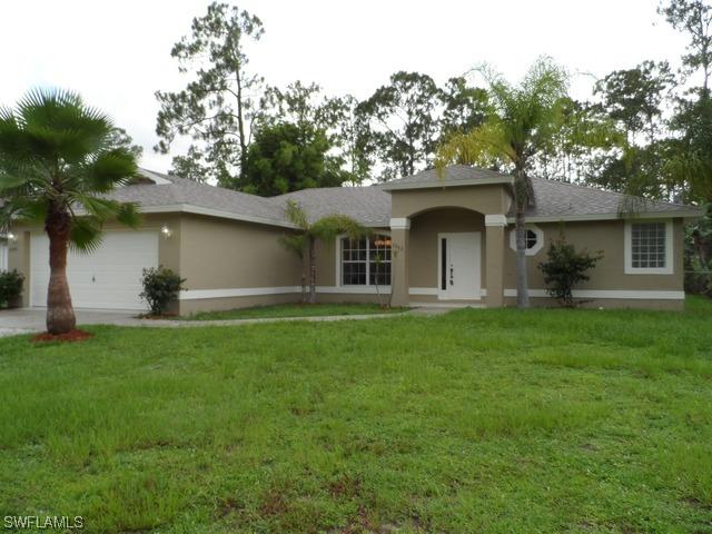 2243 Kean Ct., Naples, FL 34117