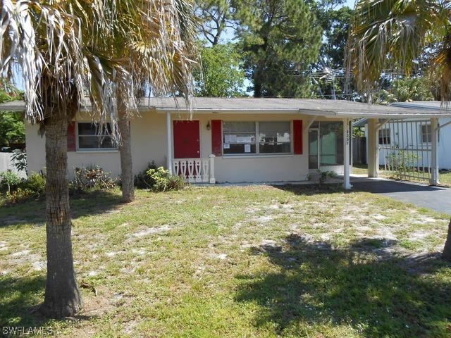 2207 Sunset Ln., Naples, FL 34104