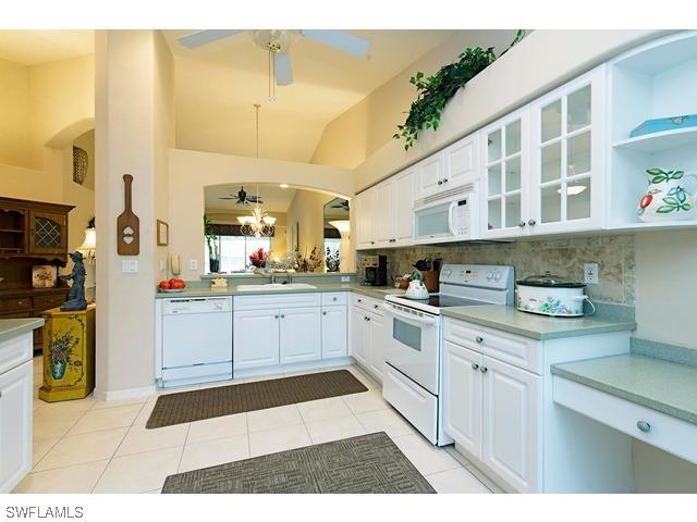 8136 Tauren Ct., Naples, FL 34119