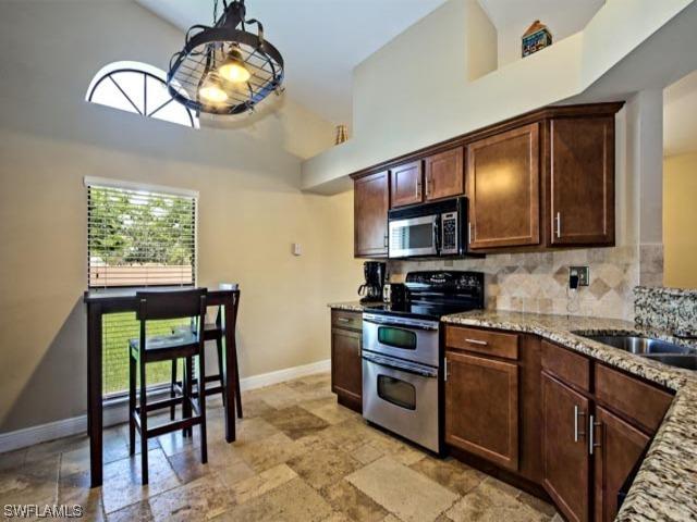 10133 Sailfish Ln., Naples, FL