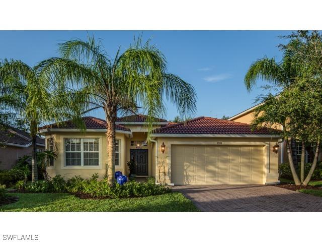 8392 Laurel Lakes Blvd., Naples, FL 34119