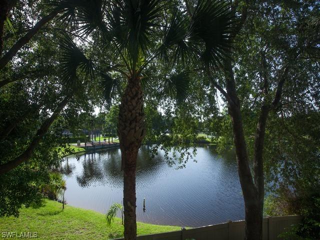 780 Bentwater Cir. #104, Naples, FL 34108