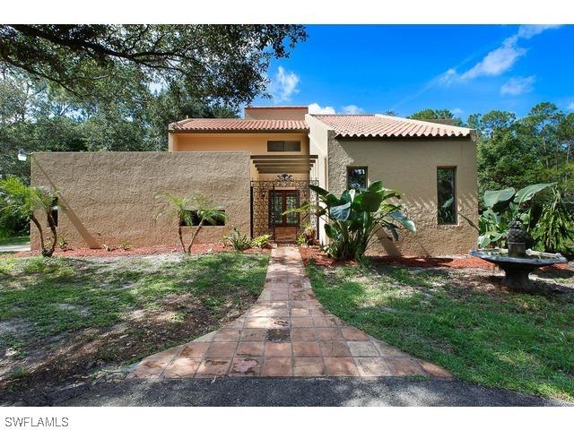 4650 3rd Ave., Naples, FL