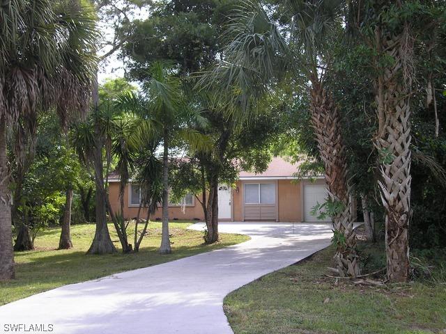 751 8th St., Naples, FL
