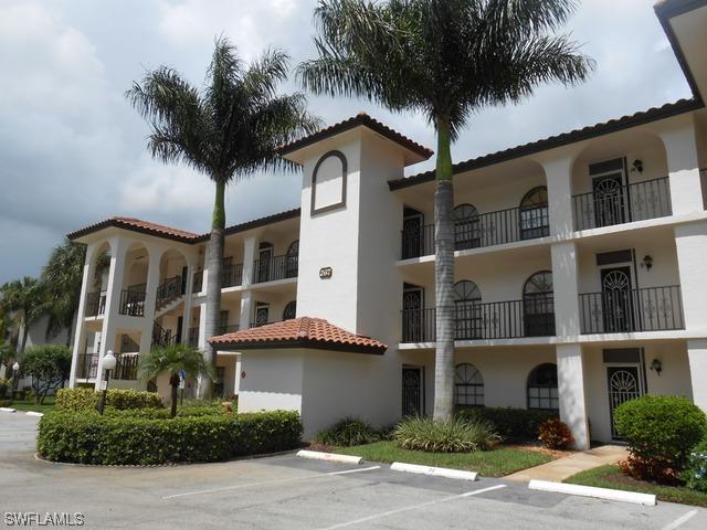 267 Deerwood Cir. #4, Naples, FL