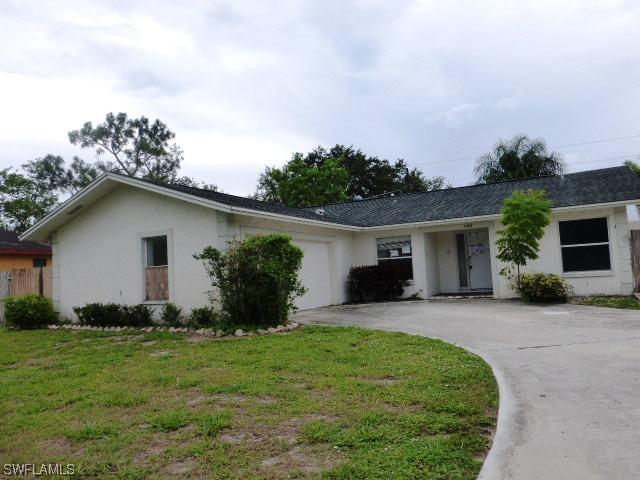 5482 26th Pl., Naples, FL 34116