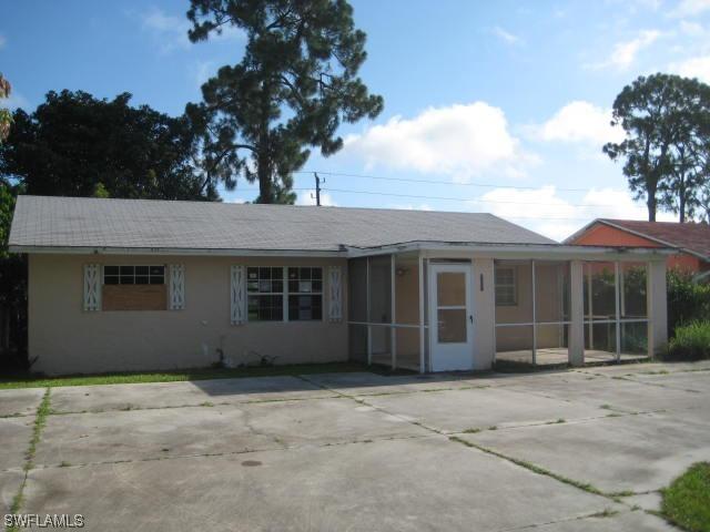 5311 Dixie Dr., Naples, FL 34113