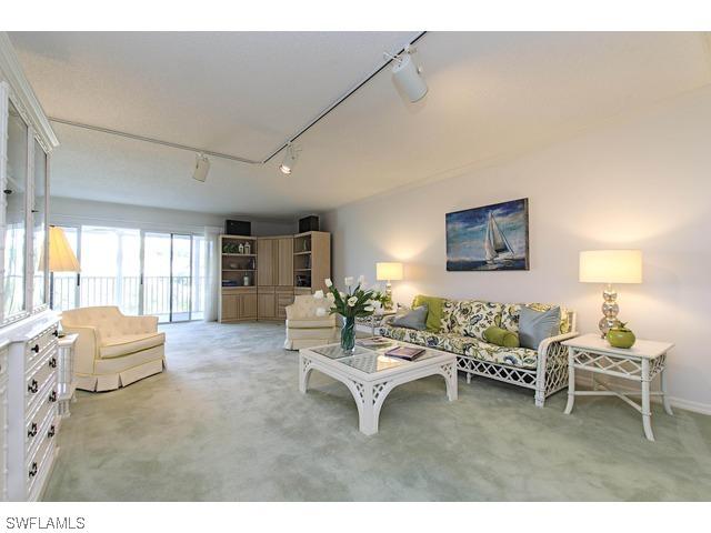 1200 Gulf Shore Blvd. #201, Naples, FL