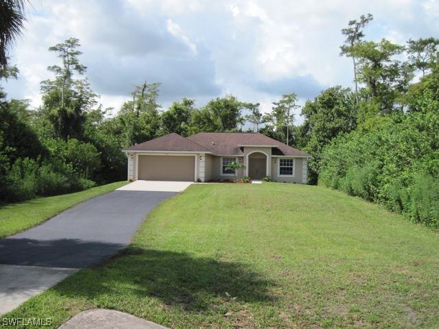 2520 20th Ave., Naples, FL 34120