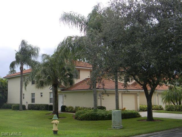 517 Robin Hood Cir. #201, Naples, FL 34104