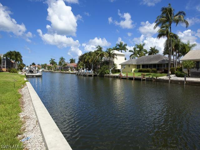 1204 Lamplighter Ct., Marco Island, FL