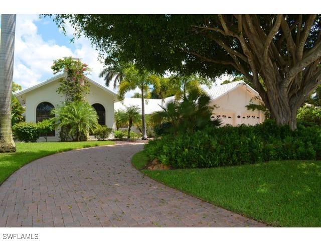 507 Turtle Hatch Ln., Naples, FL