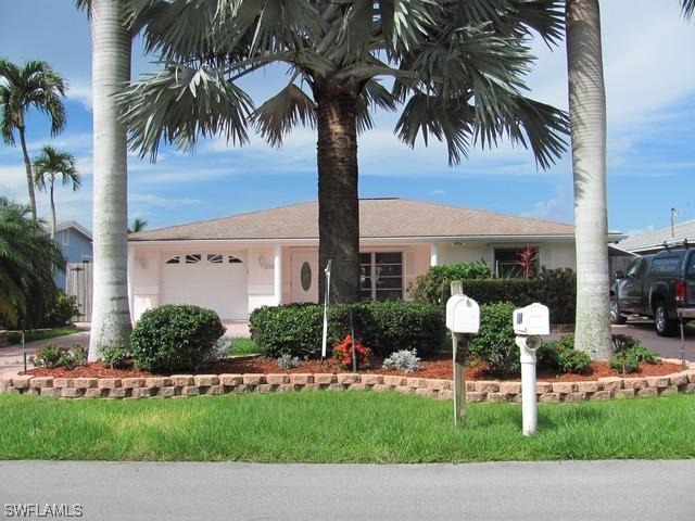 124 Hilo St., Naples, FL 34113