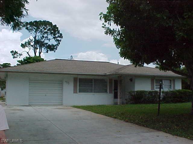 1125 Hilltop Dr., Naples, FL 34103
