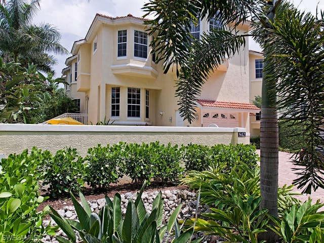 842 9th Ave. #105, Naples, FL