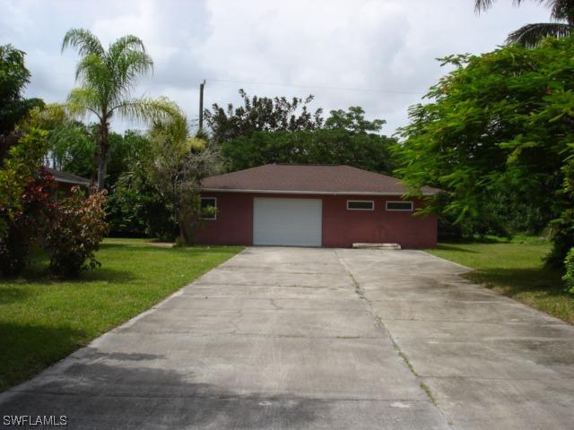 4560 Villa Capri Ln., Bonita Springs, FL