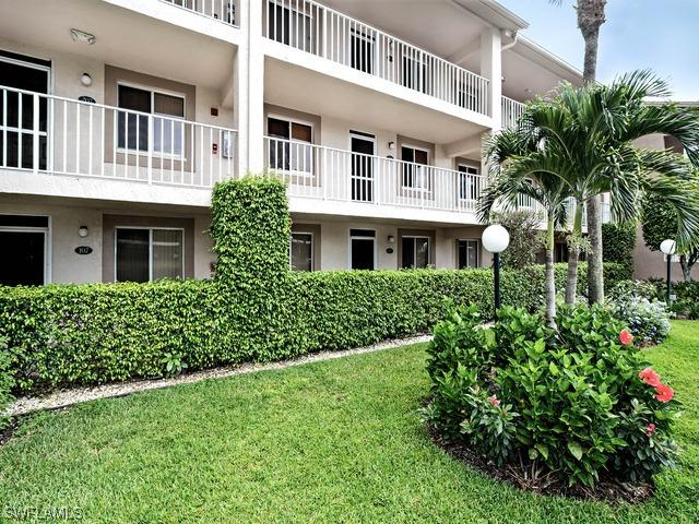 7320 Glenmoor Ln. #2108, Naples, FL 34104