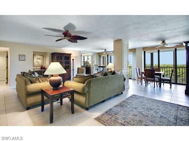 5601 Turtle Bay Dr. #302, Naples, FL 34108