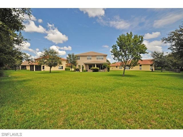 2021 Isla De Palma Cir., Naples, FL 34119