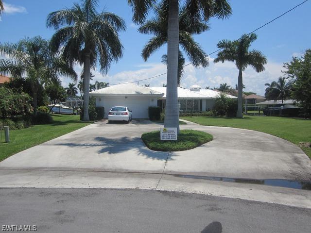 1310 Cobia Ct., Naples, FL 34102