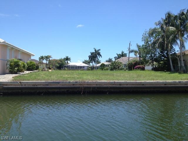 1660 Orleans Ct., Marco Island, FL 34145