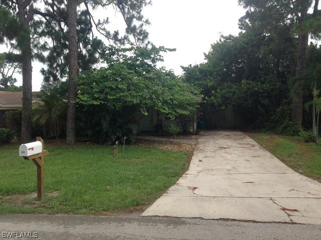 802 93rd Ave., Naples, FL 34108