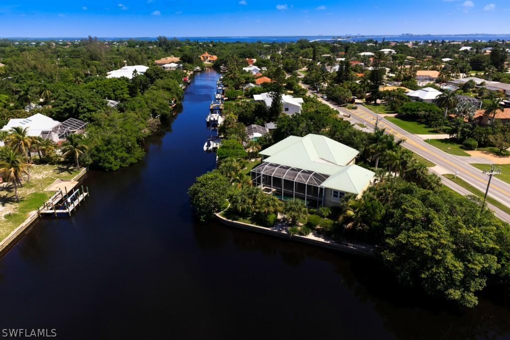 909 Lindgren Blvd., Sanibel, FL