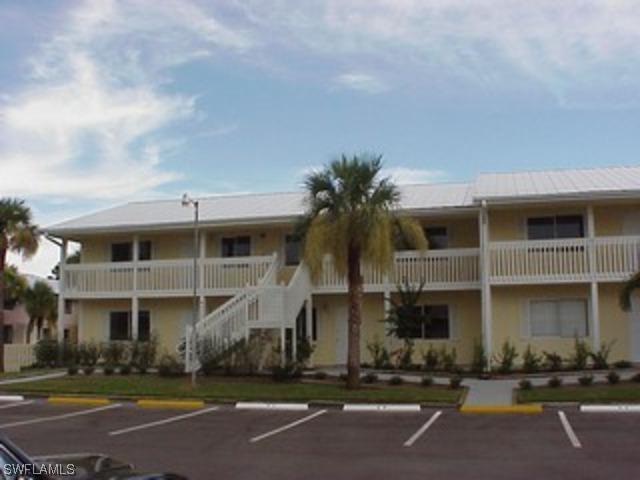 4617 Bayshore Dr., Naples, FL 34112
