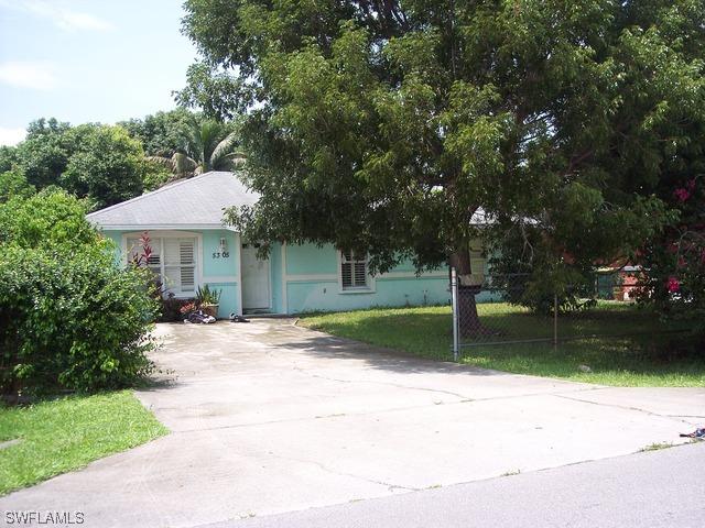 5305 Carlton St., Naples, FL 34113