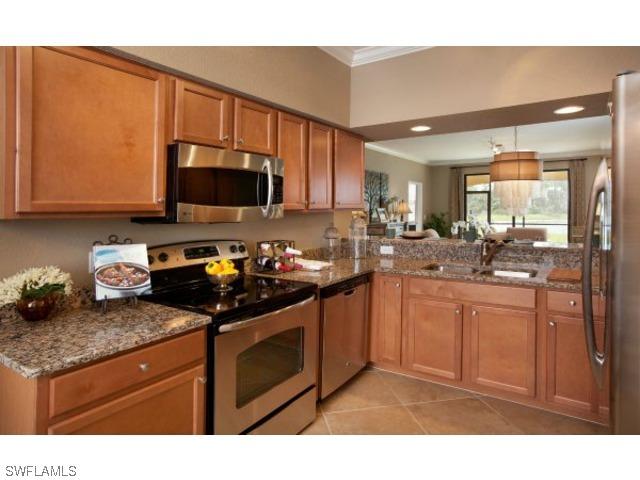 9735 Acqua Ct. #614, Naples, FL 34113