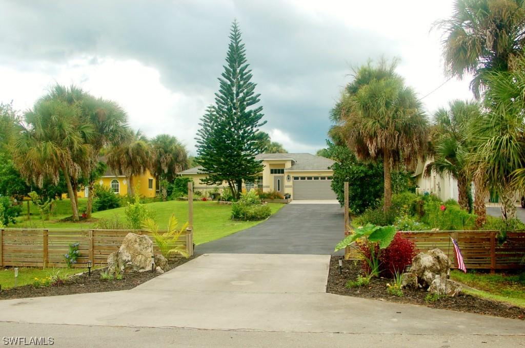 1081 11th St., Naples, FL 34117