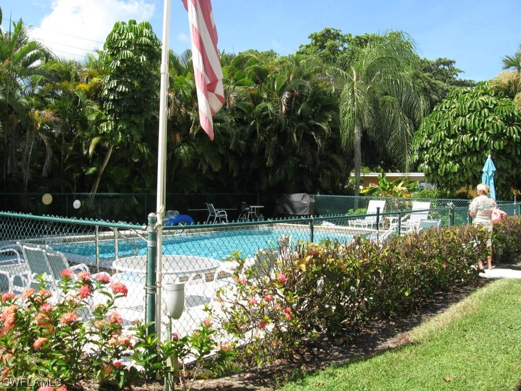 744 Broad Ave., Naples, FL 34102