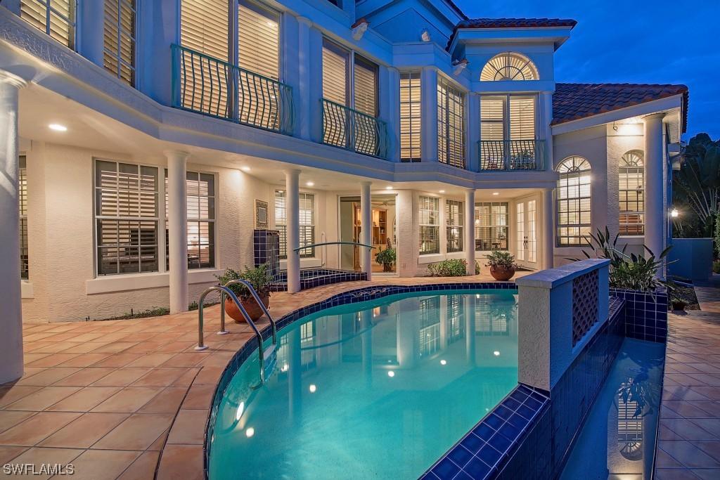 272 11th Ave., Naples, FL 34102