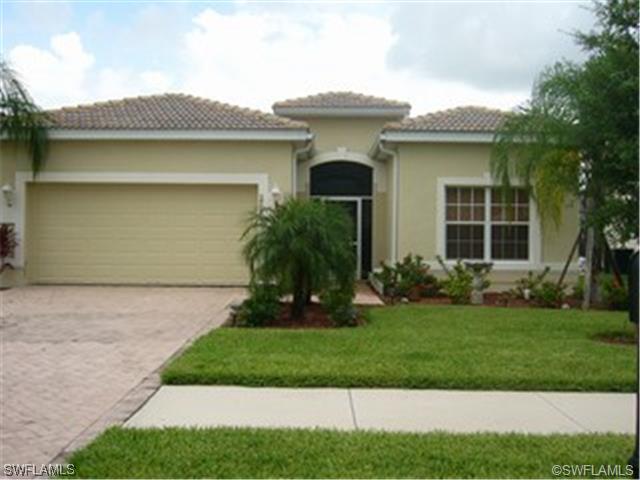 2746 Inlet Cove Ln., Naples, FL 34120