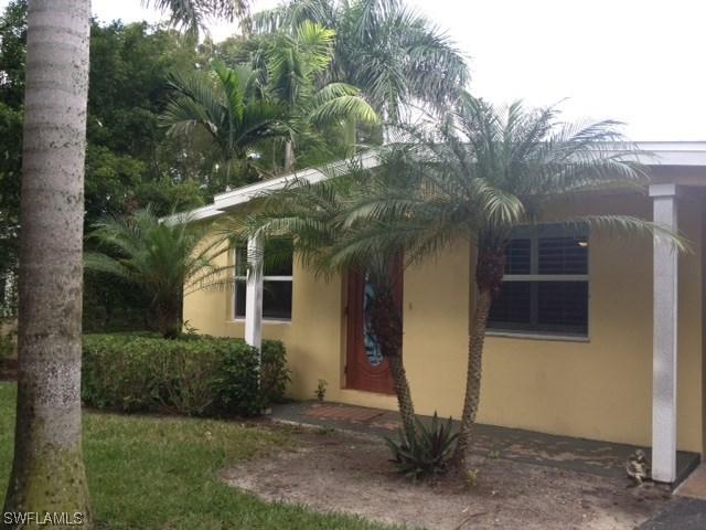 1055 Royal Palm Dr., Naples, FL 34103