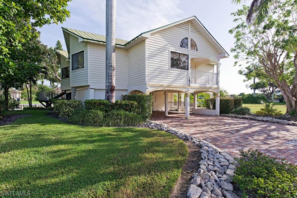 1672 Villa Ct., Marco Island, FL 34145